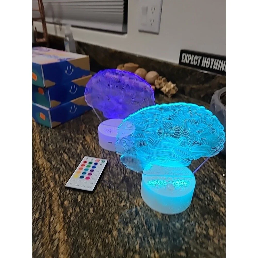 3D Illusion Lamp. Remote Control And Colour Change. Brain New